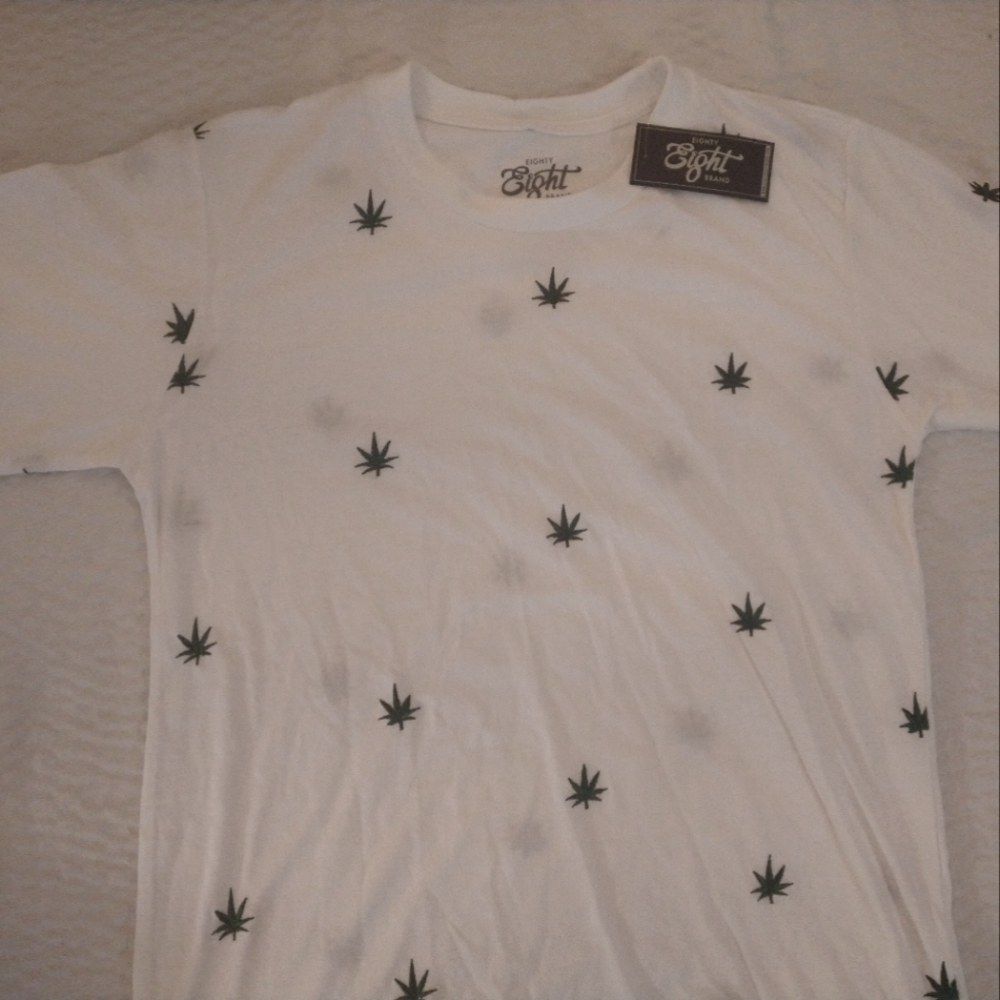 Eighty Eight Mens shirt size Small